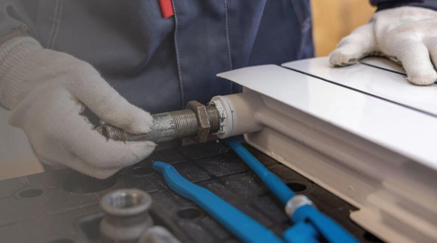 Expert burst pipe repair services in Coraopolis, PA